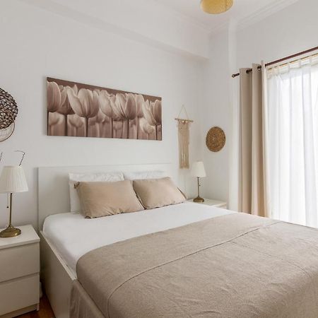 Classic And Modern Apartment In Atena Exterior foto
