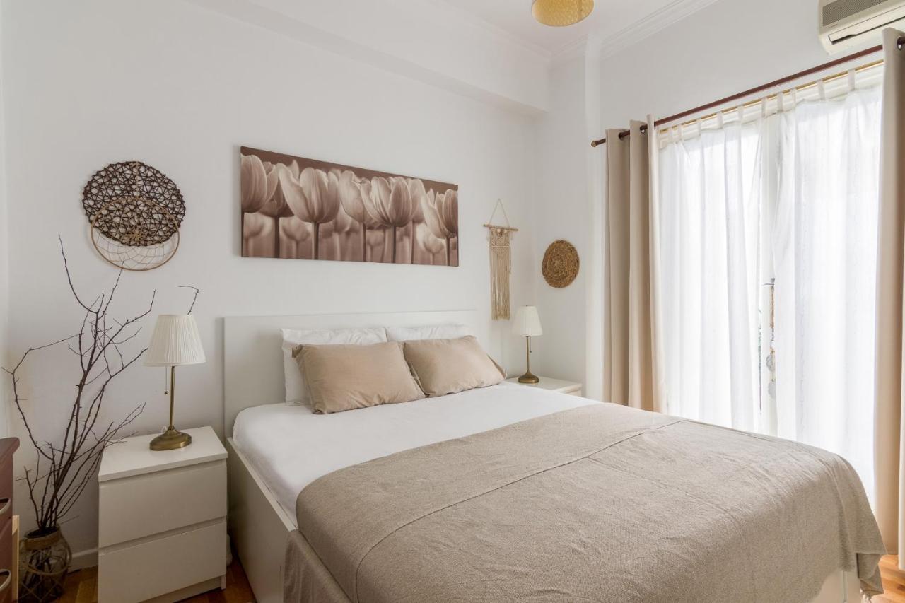 Classic And Modern Apartment In Atena Exterior foto