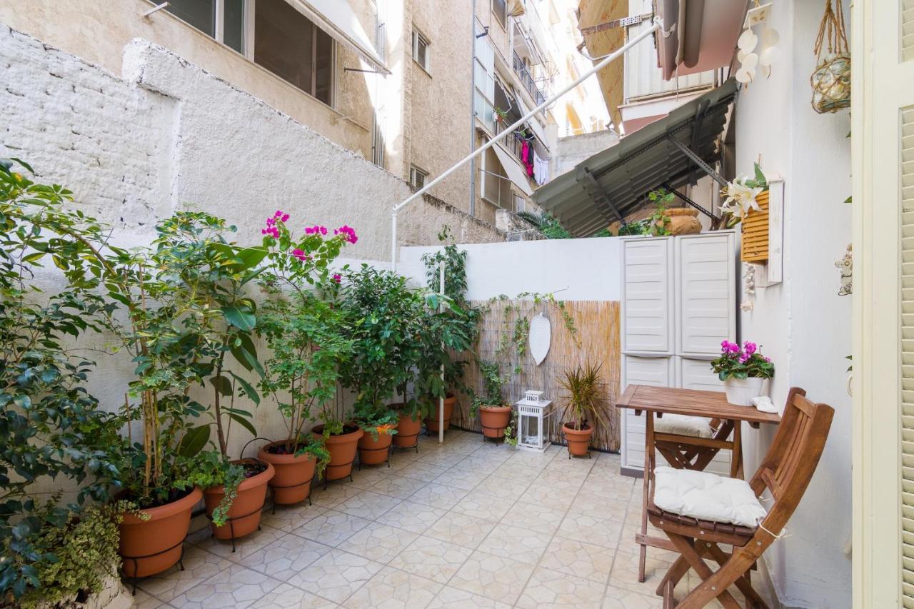 Classic And Modern Apartment In Atena Exterior foto